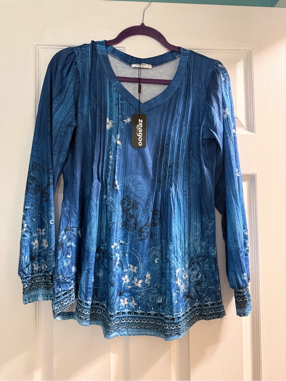 zeagoo Women's Blue Floral V-Neck Long Sleeve Top